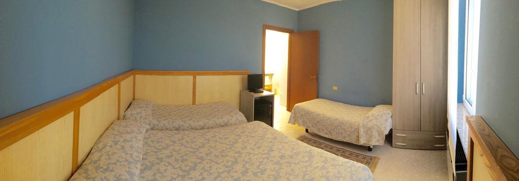 צ'רטוזה די פאביה Hotel Monumento מראה חיצוני תמונה