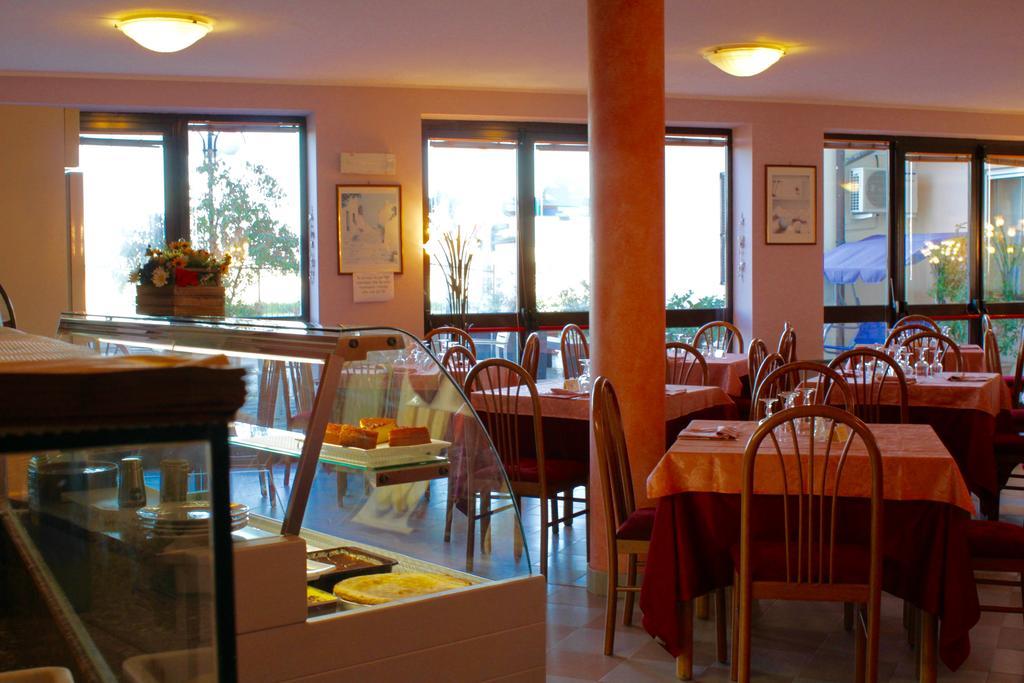 צ'רטוזה די פאביה Hotel Monumento מראה חיצוני תמונה